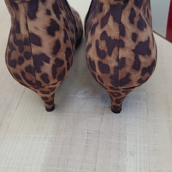 Leopard Booties - Picture 4 of 5